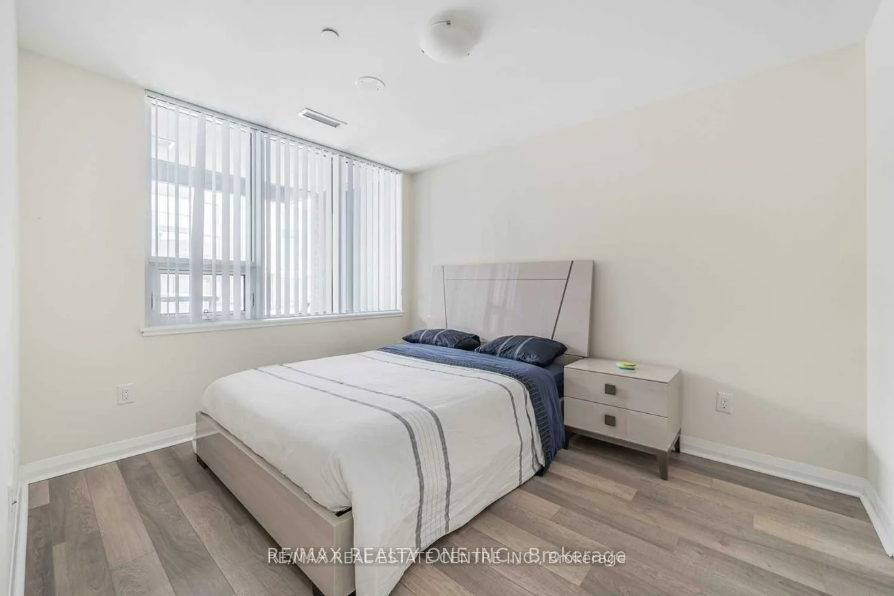 5025, Four Springs, Hurontario, Mississauga