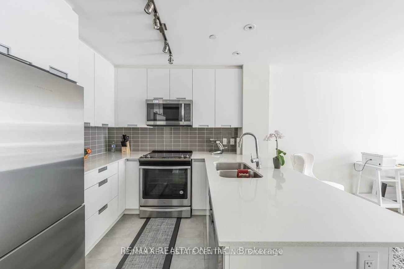 5025, Four Springs, Hurontario, Mississauga