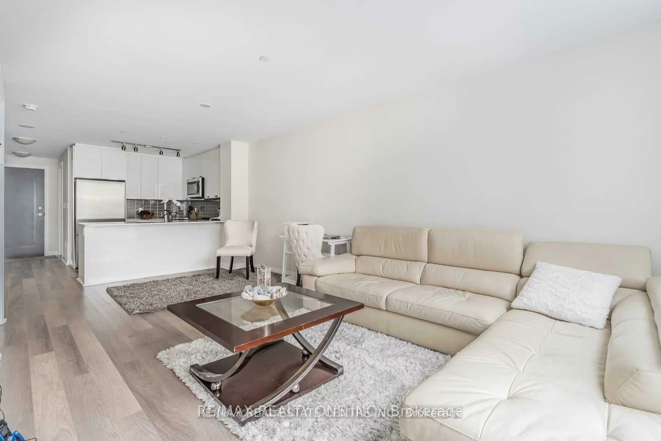 5025, Four Springs, Hurontario, Mississauga