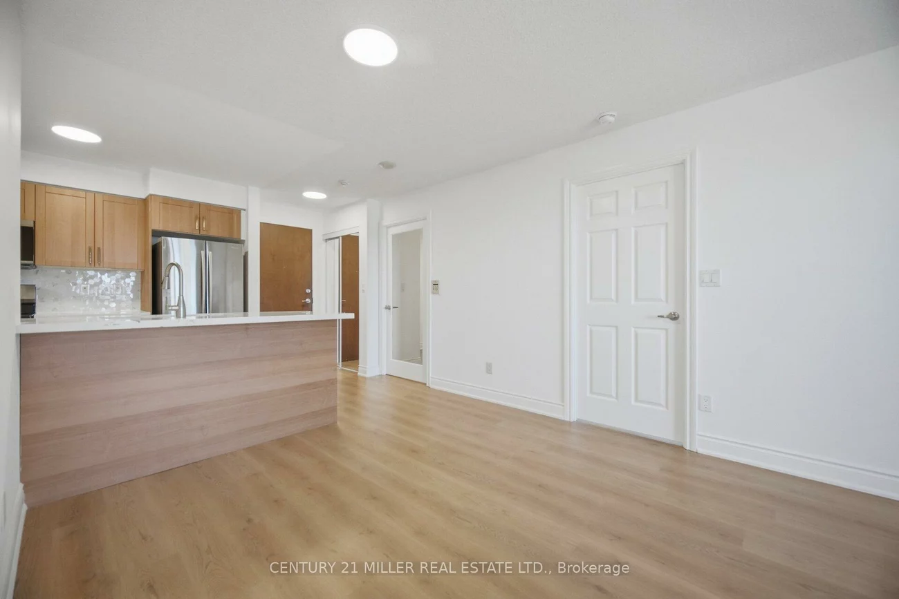 310, Burnhamthorpe, City Centre, Mississauga