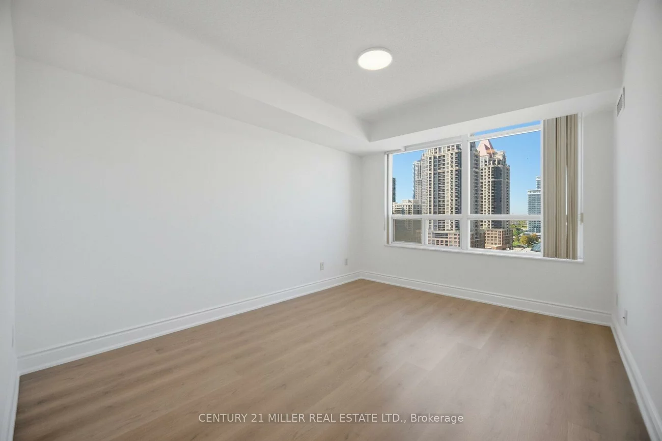 310, Burnhamthorpe, City Centre, Mississauga