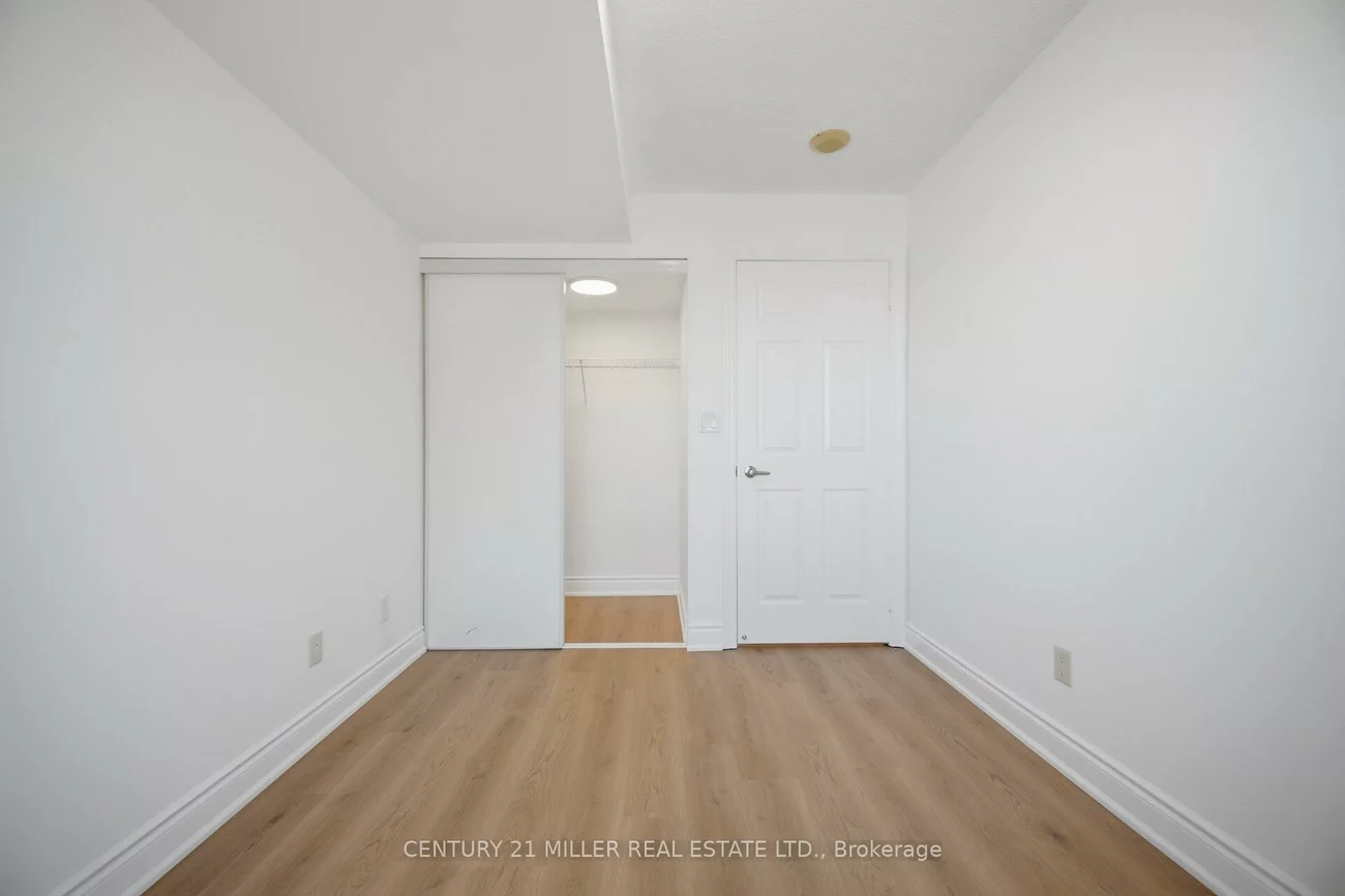 310, Burnhamthorpe, City Centre, Mississauga