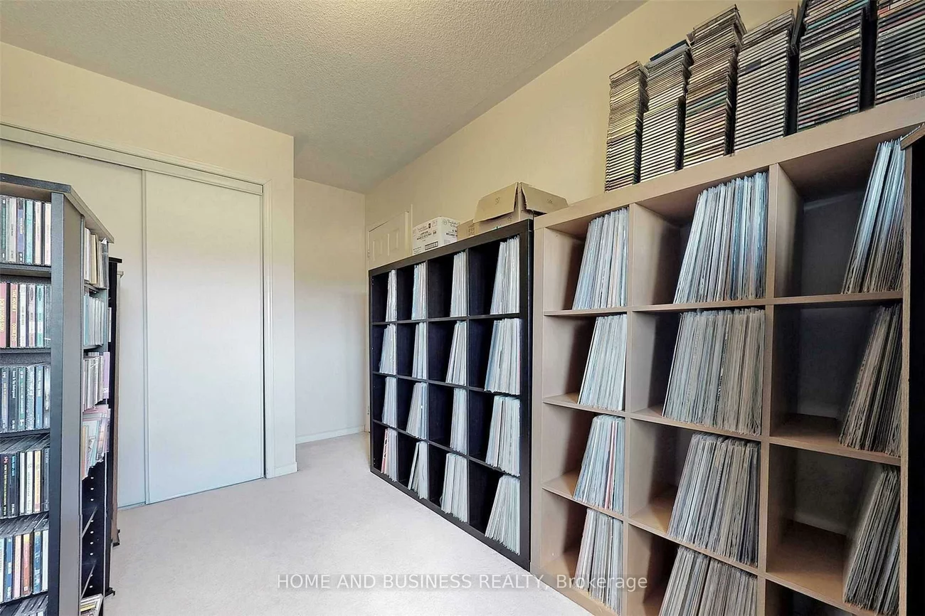 1588, South Parade, East Credit, Mississauga
