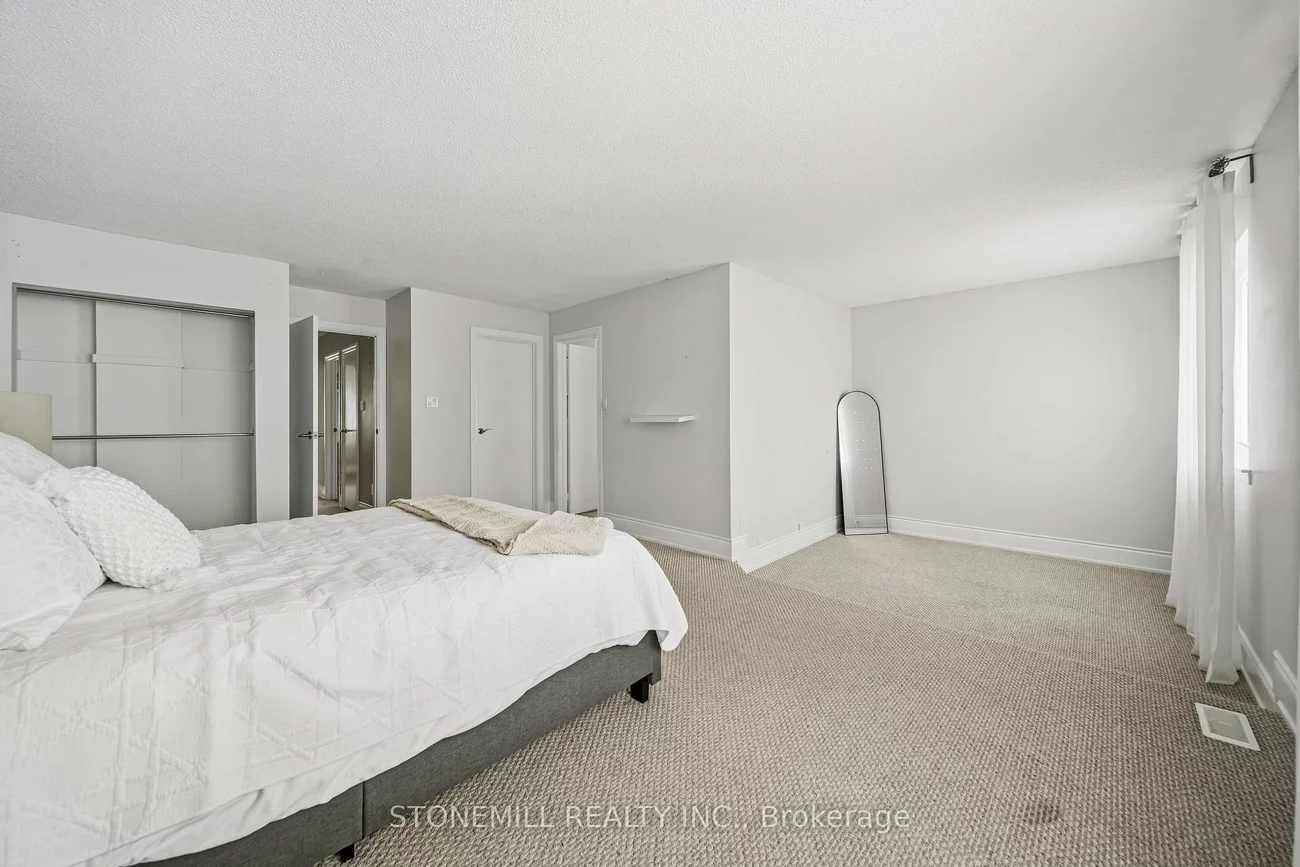 2155, South Millway, Erin Mills, Mississauga