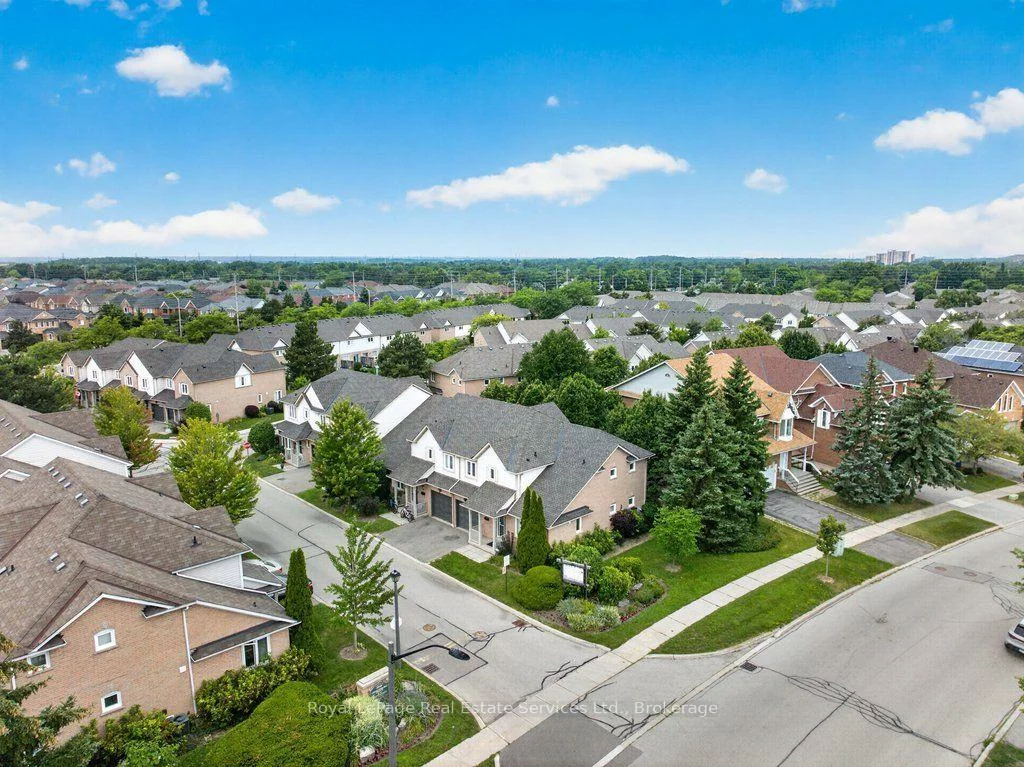 5910, Greensboro, Central Erin Mills, Mississauga