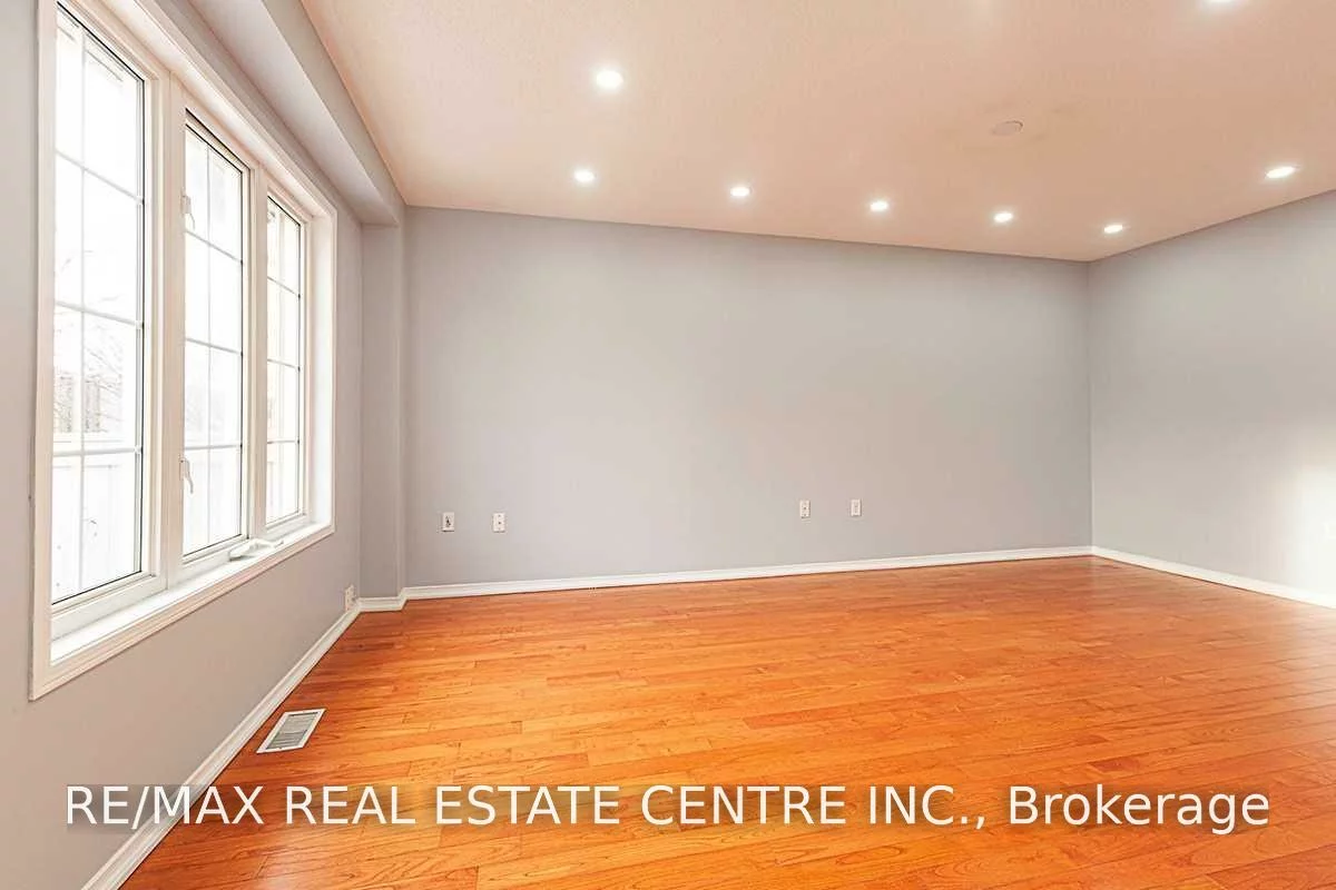 6035, Bidwell, East Credit, Mississauga
