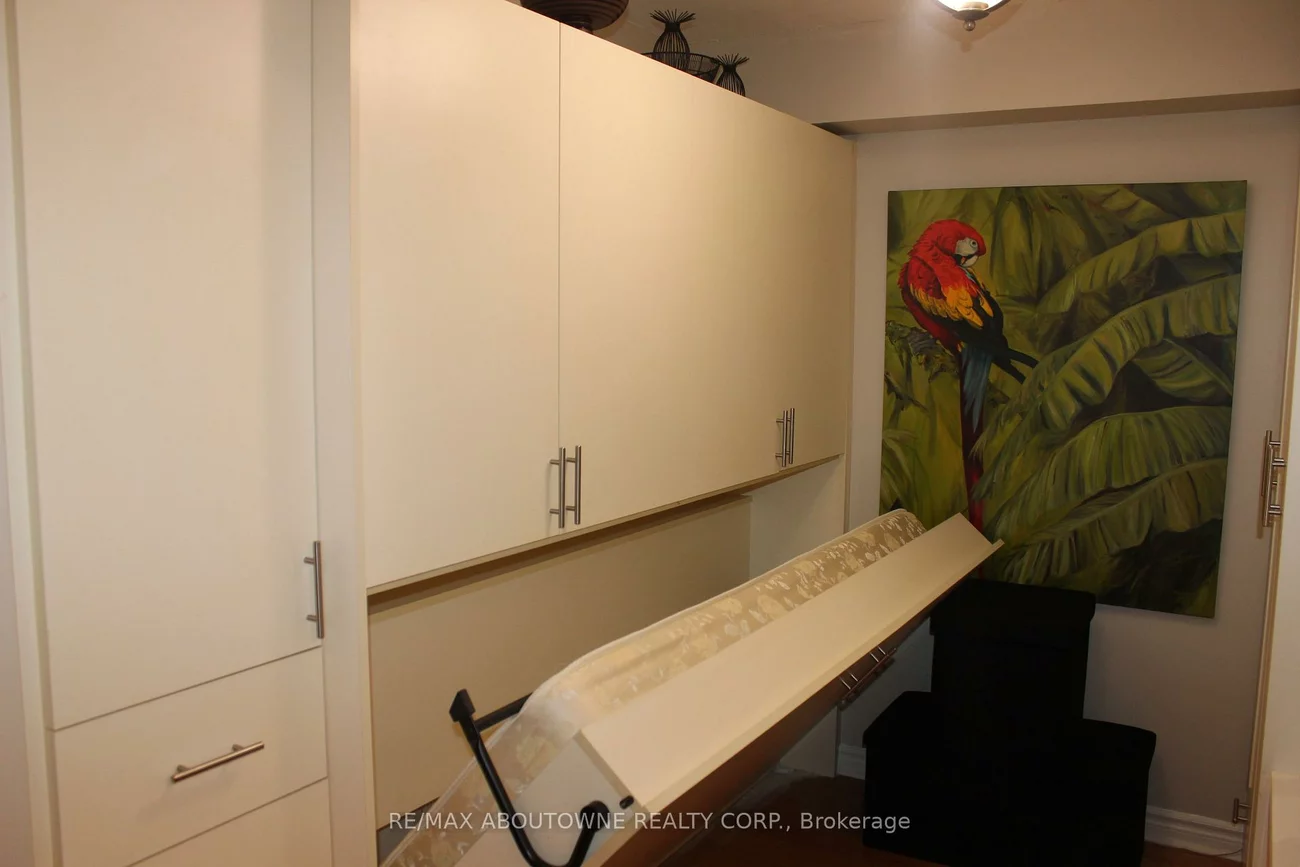 4080, Living Arts, City Centre, Mississauga