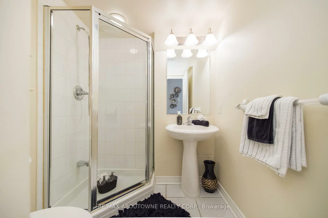 4080, Living Arts, City Centre, Mississauga