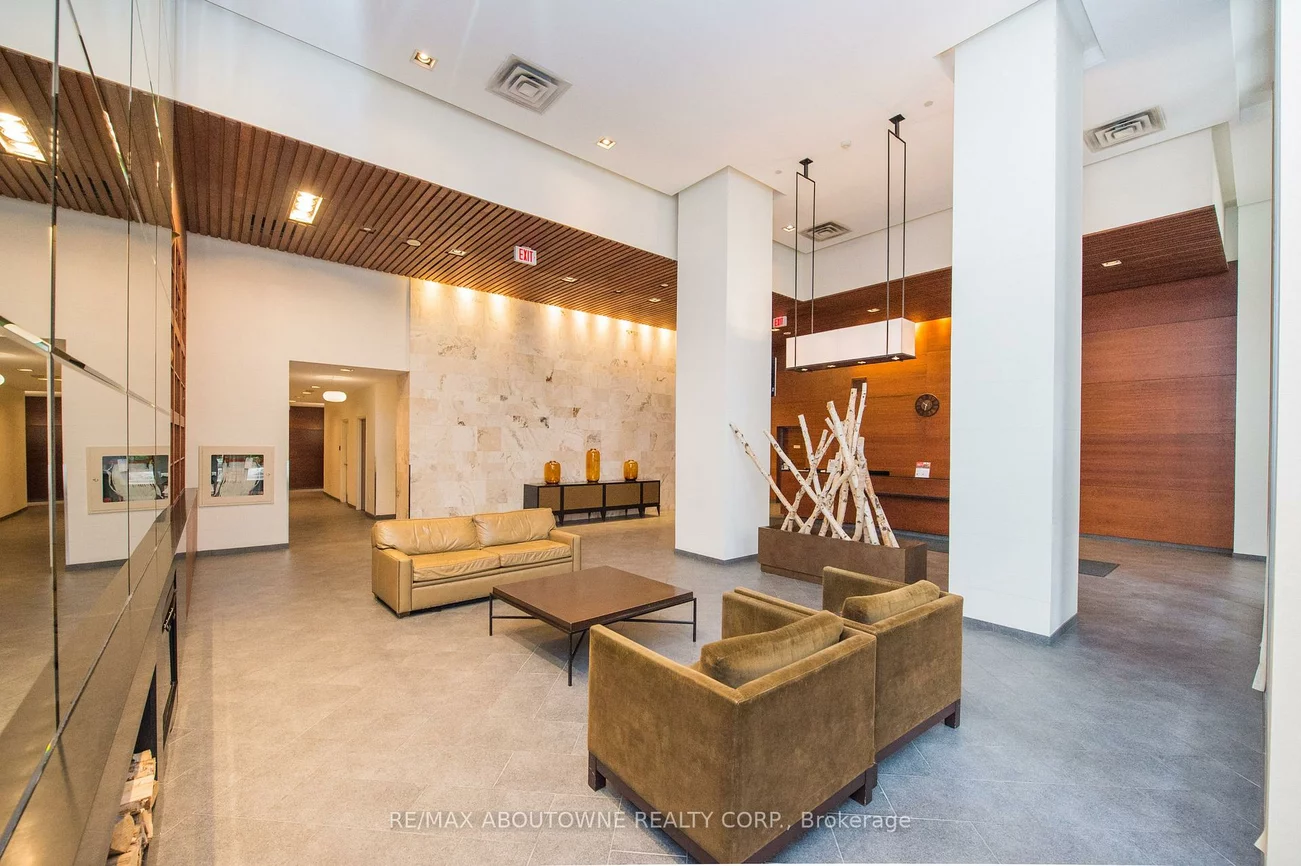 4080, Living Arts, City Centre, Mississauga