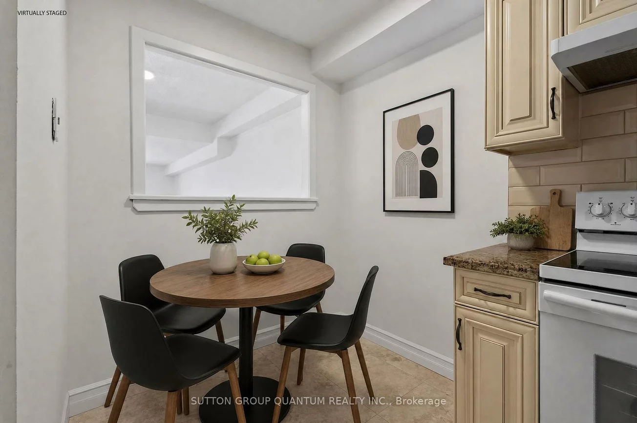 965, Inverhouse, Clarkson, Mississauga