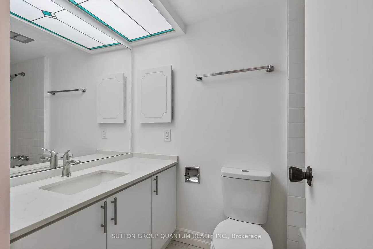 965, Inverhouse, Clarkson, Mississauga