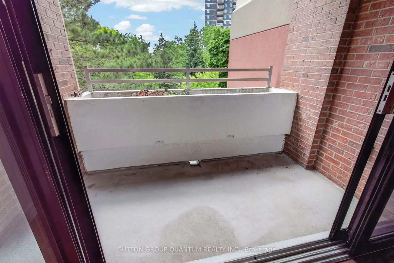 965, Inverhouse, Clarkson, Mississauga