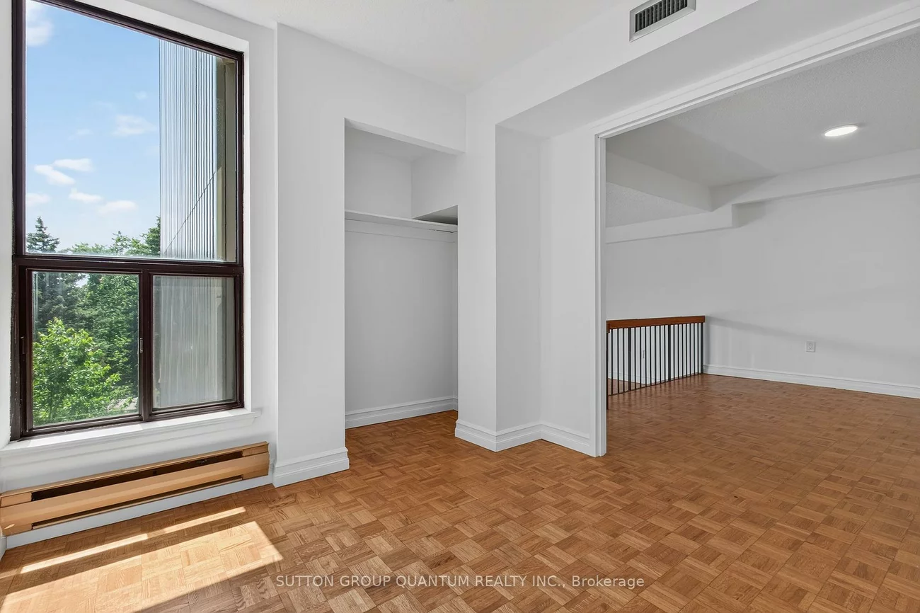 965, Inverhouse, Clarkson, Mississauga