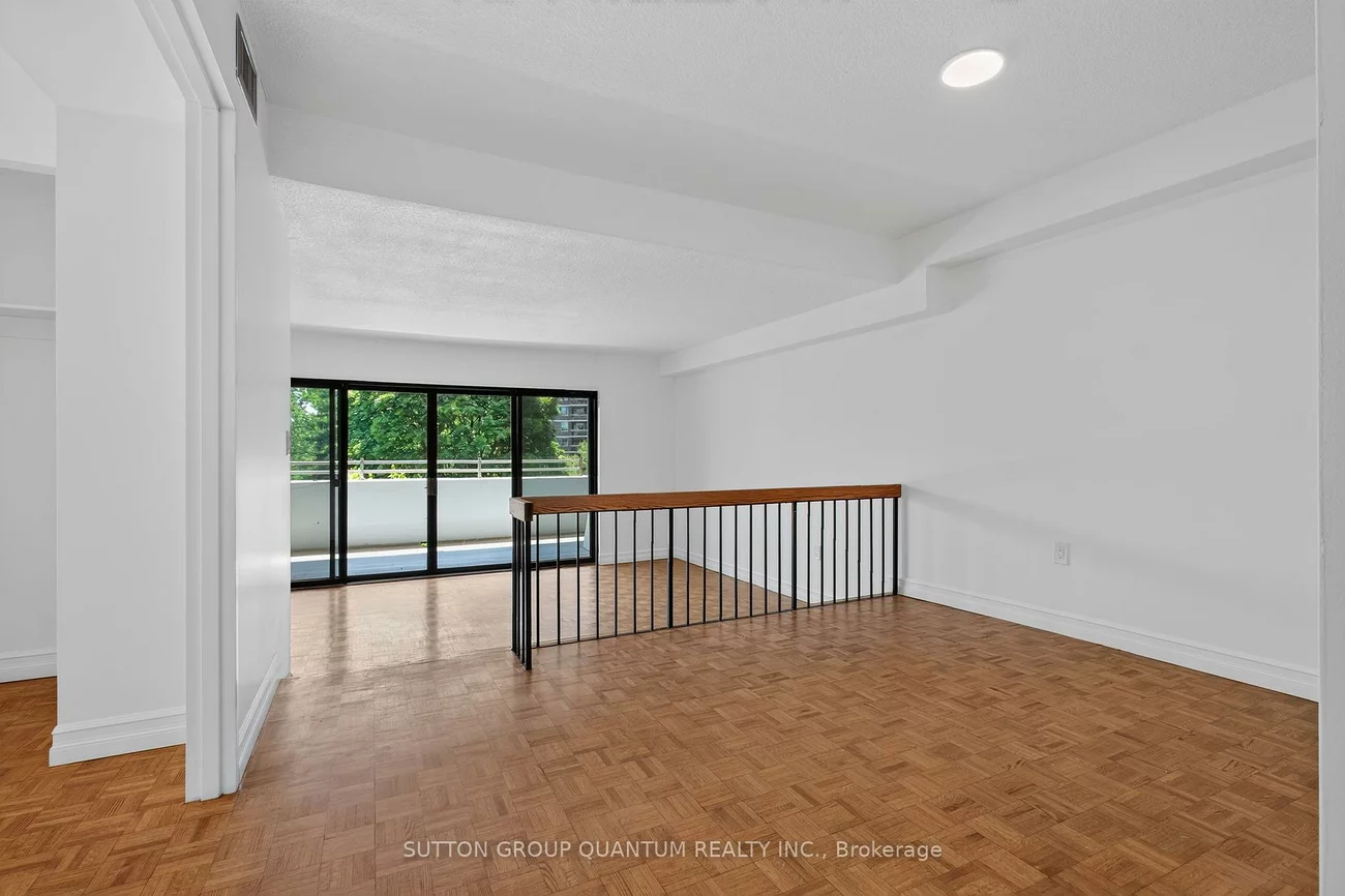 965, Inverhouse, Clarkson, Mississauga