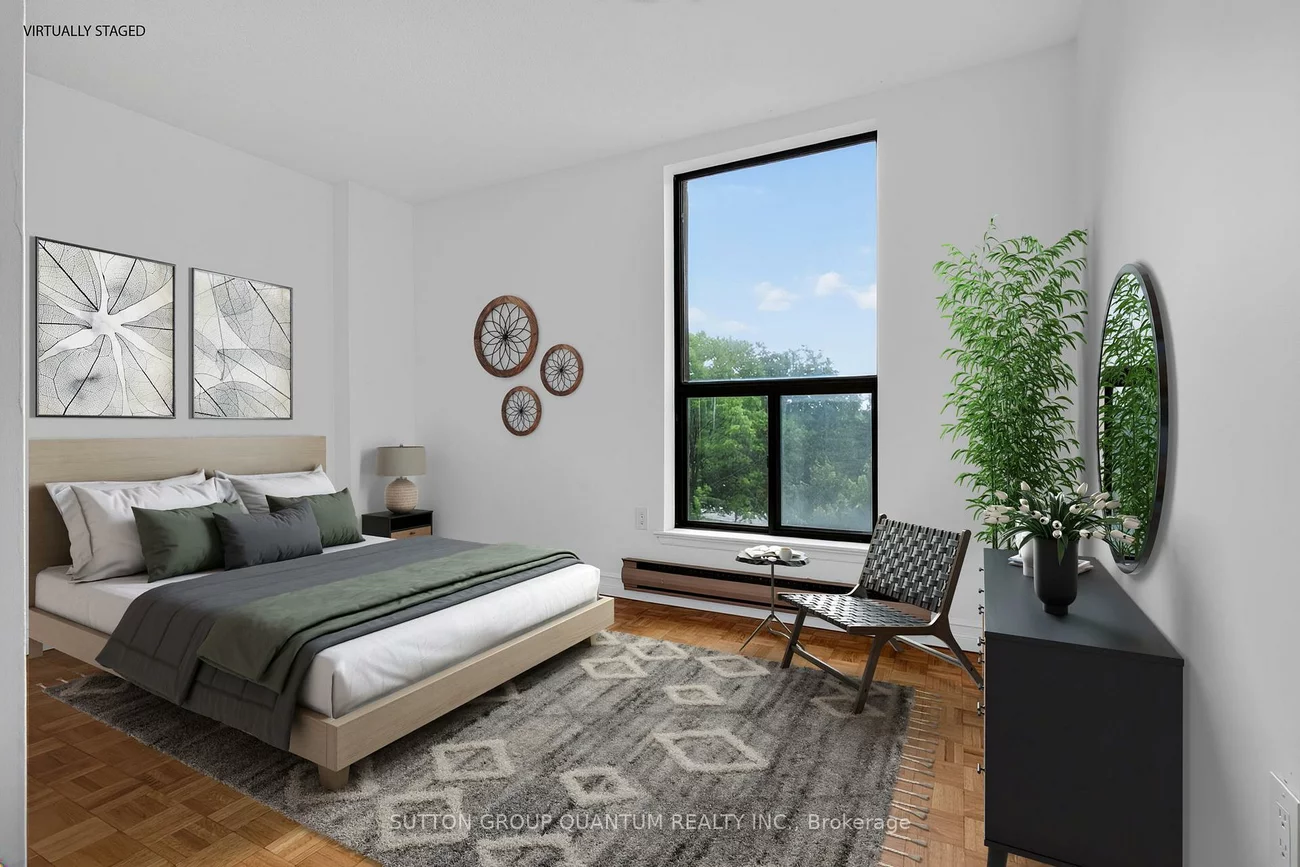 965, Inverhouse, Clarkson, Mississauga