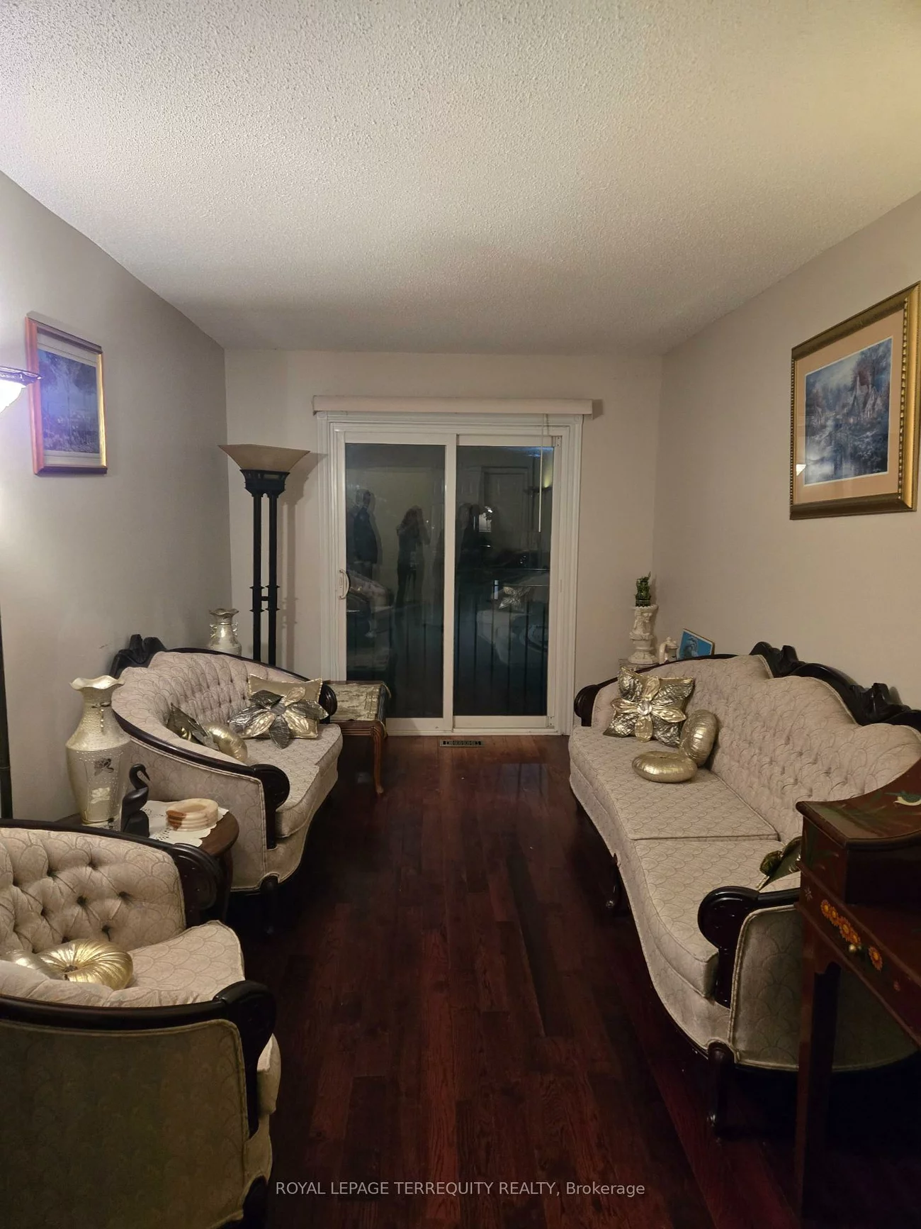 4635, Regents, Hurontario, Mississauga
