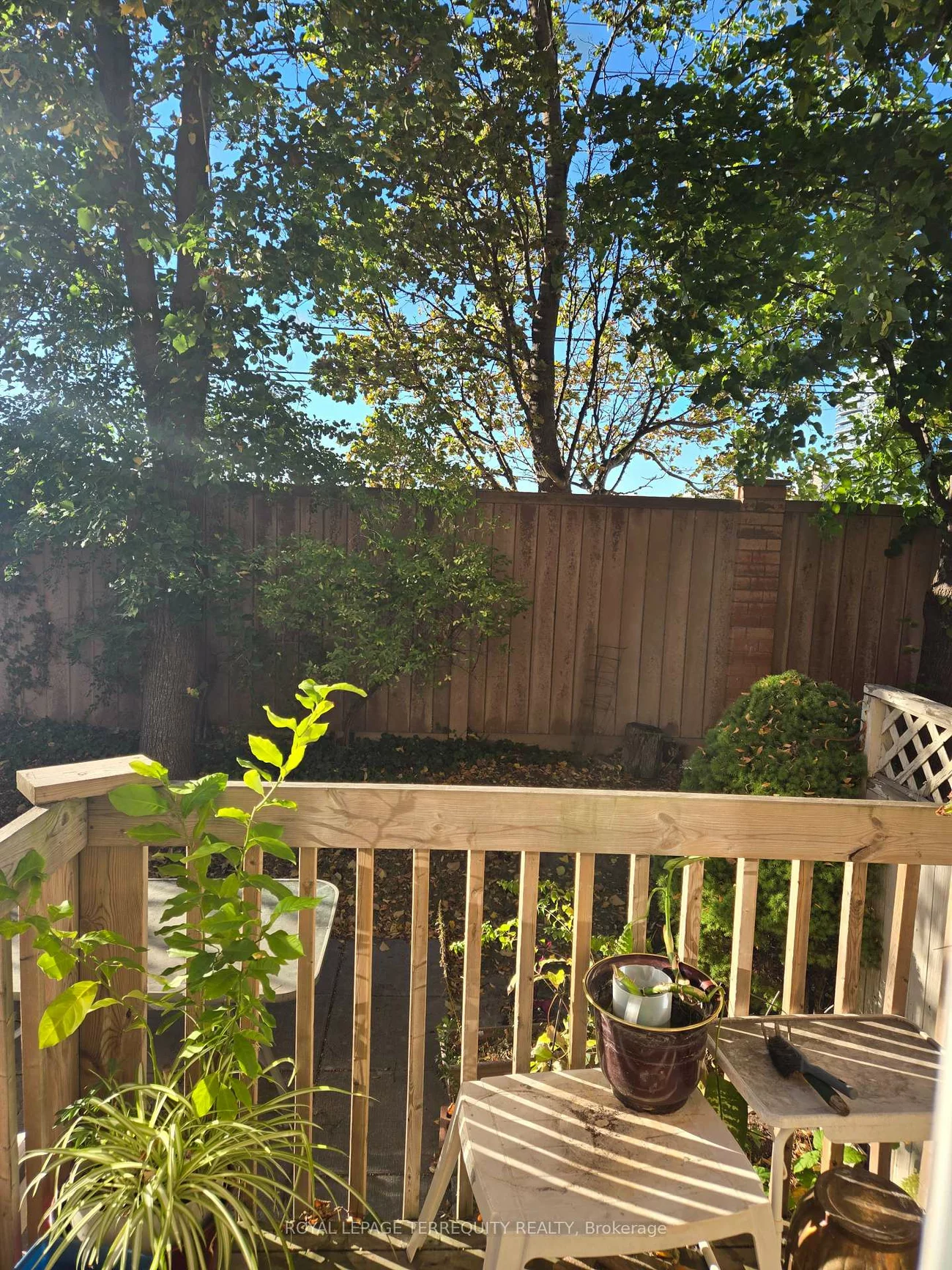4635, Regents, Hurontario, Mississauga