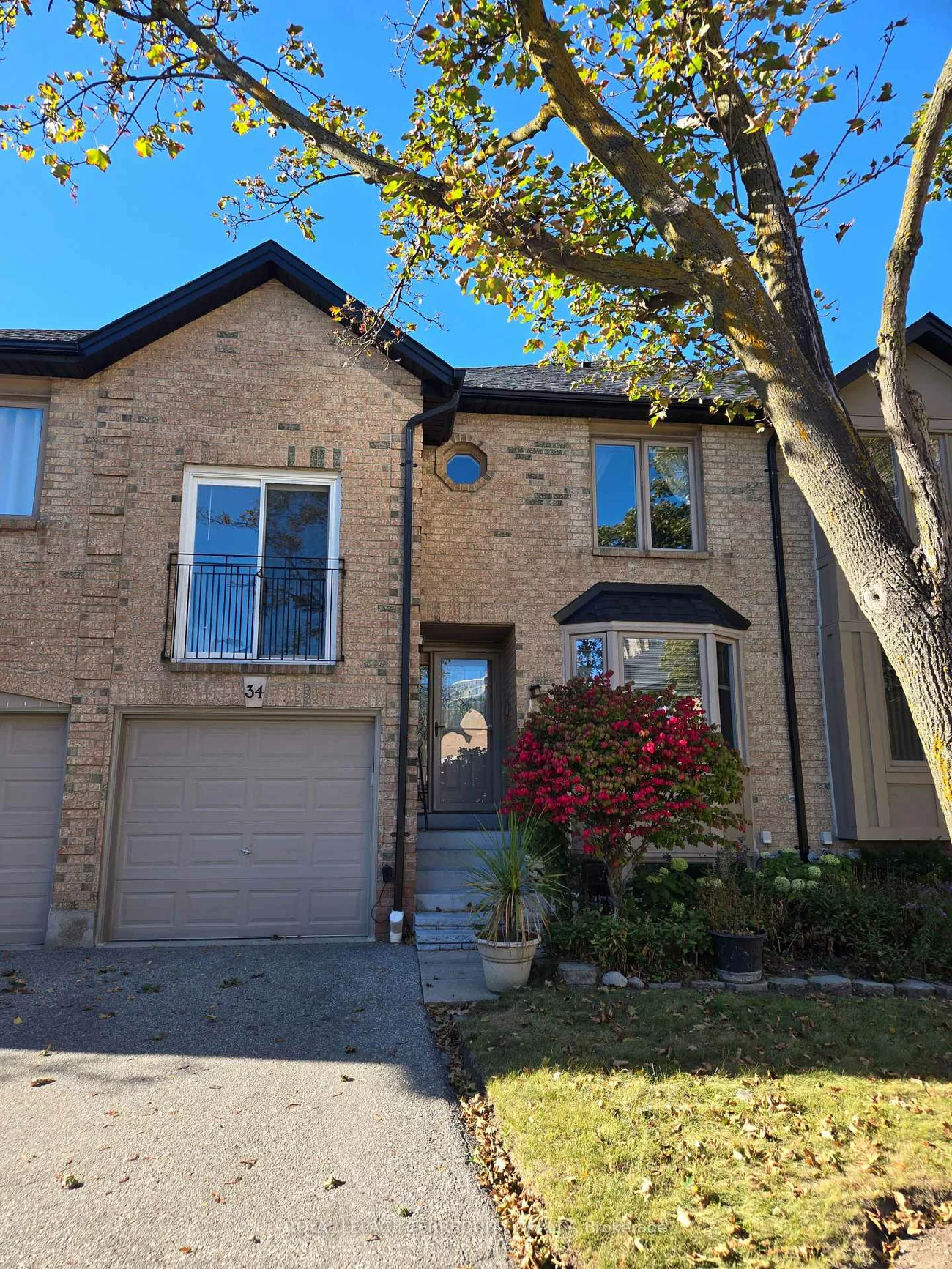 4635, Regents, Hurontario, Mississauga