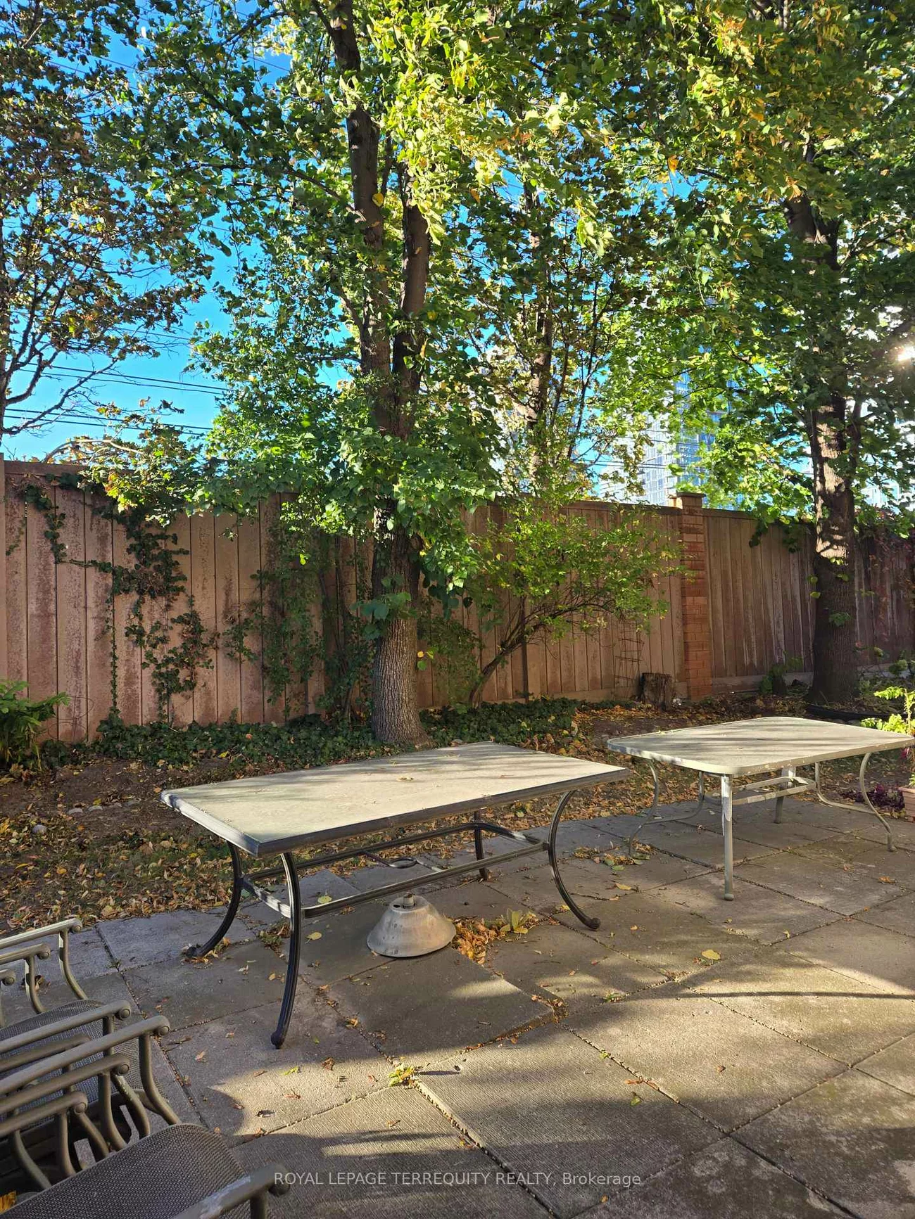 4635, Regents, Hurontario, Mississauga
