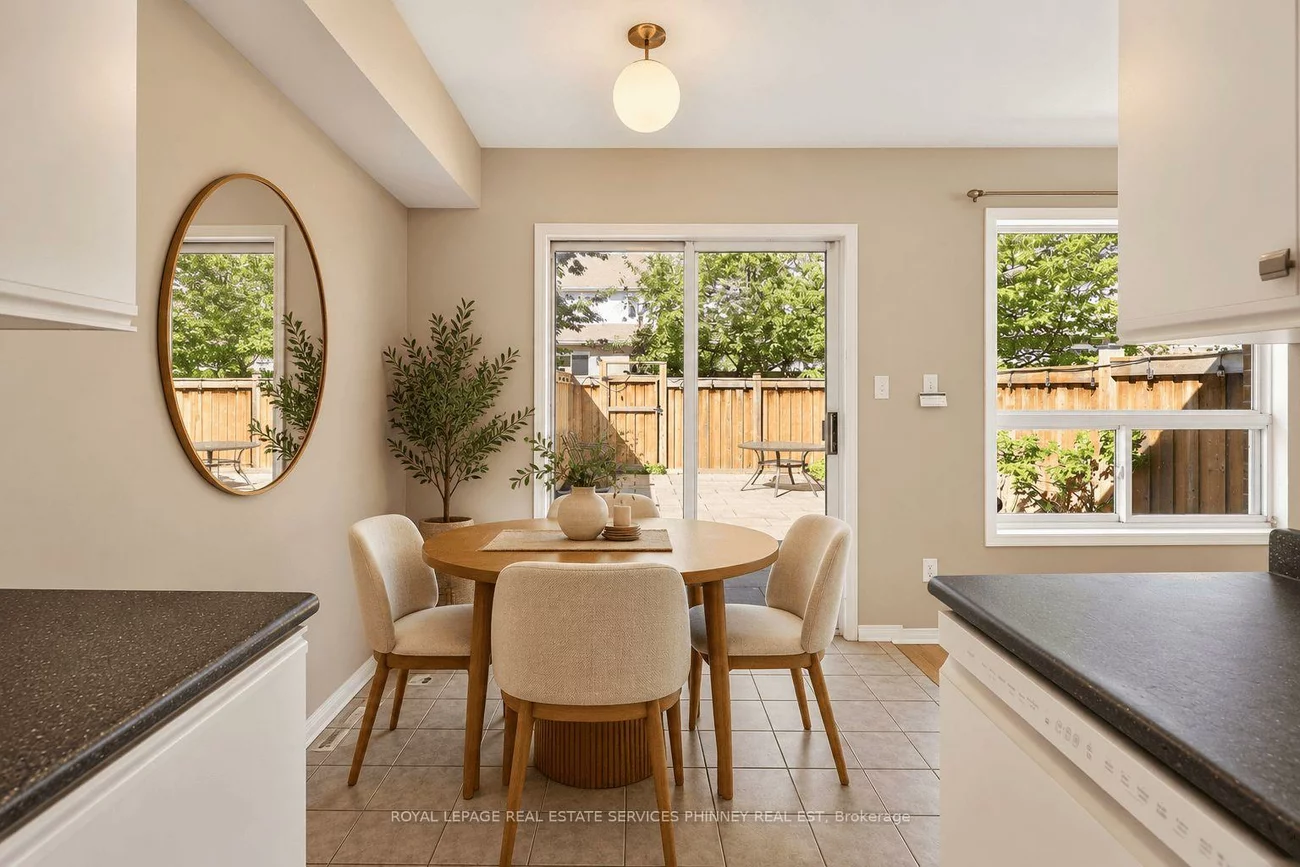 819, Village Green, Lakeview, Mississauga