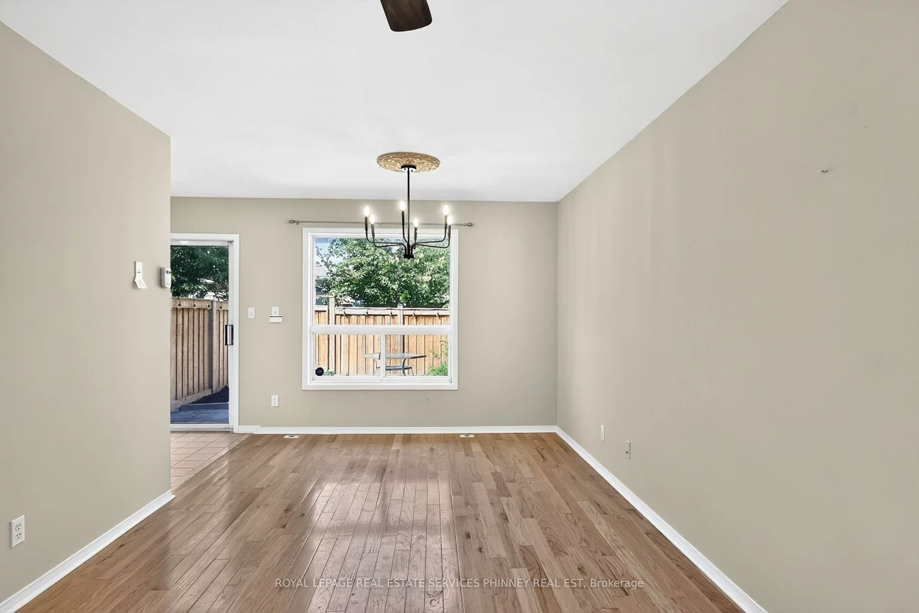 819, Village Green, Lakeview, Mississauga