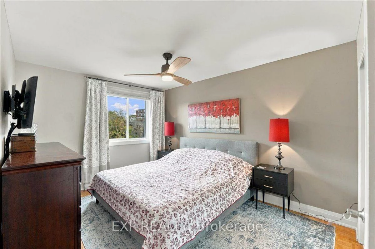 2145, Sherobee, Cooksville, Mississauga