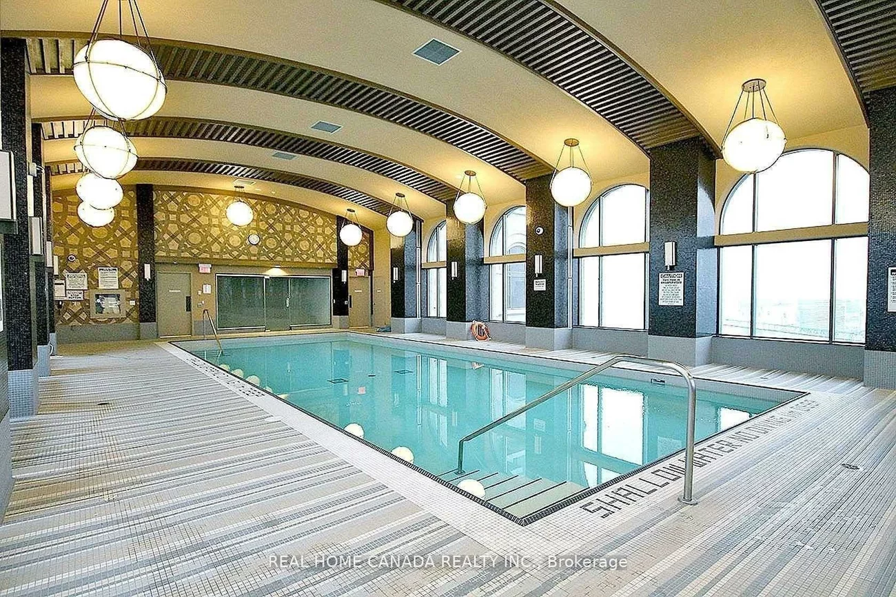 385, Prince Of Wales, City Centre, Mississauga