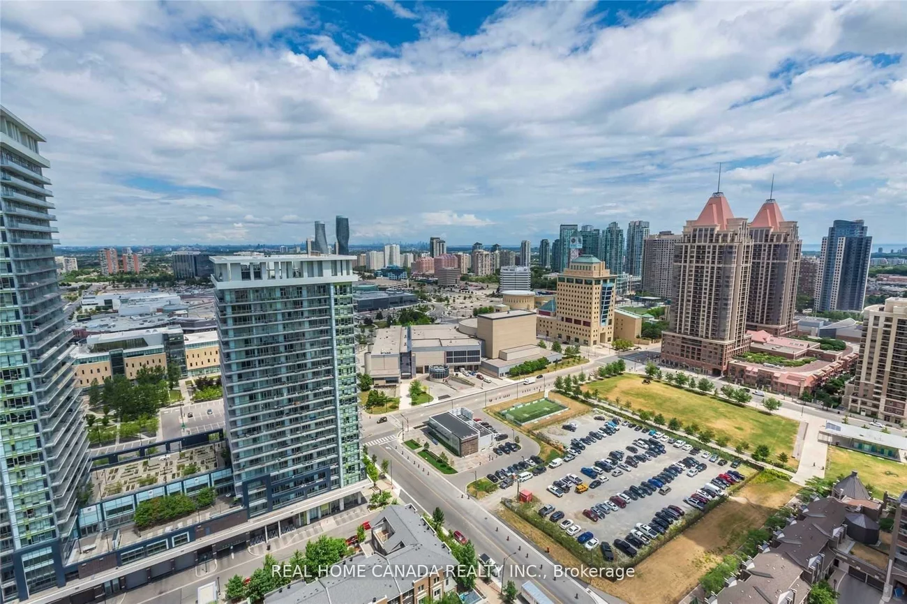 385, Prince Of Wales, City Centre, Mississauga