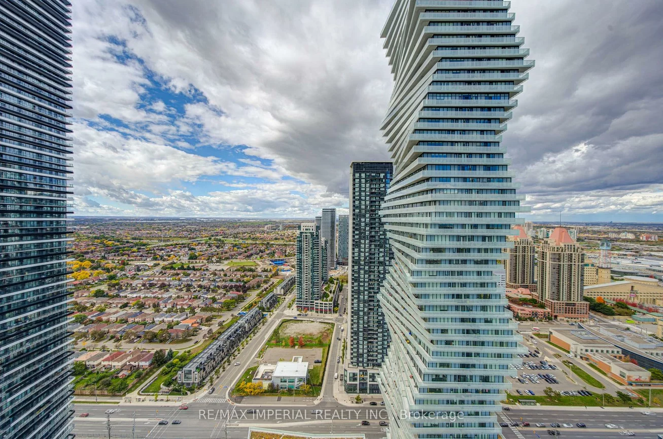 3883, Quartz, City Centre, Mississauga