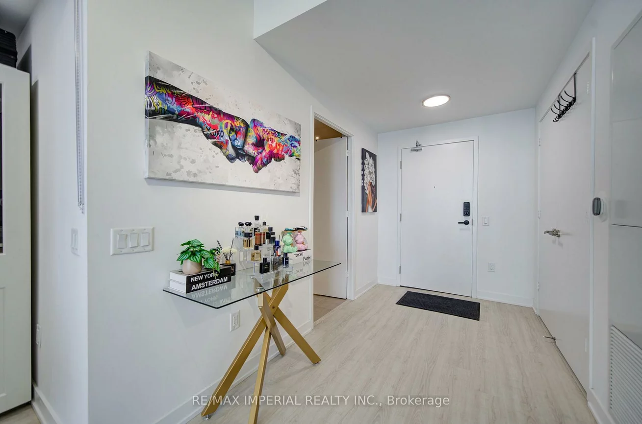 3883, Quartz, City Centre, Mississauga