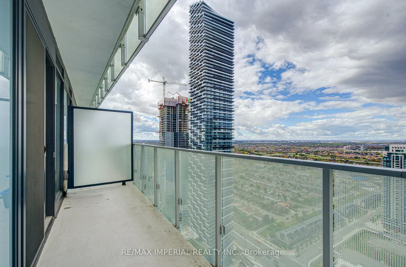 3883, Quartz, City Centre, Mississauga