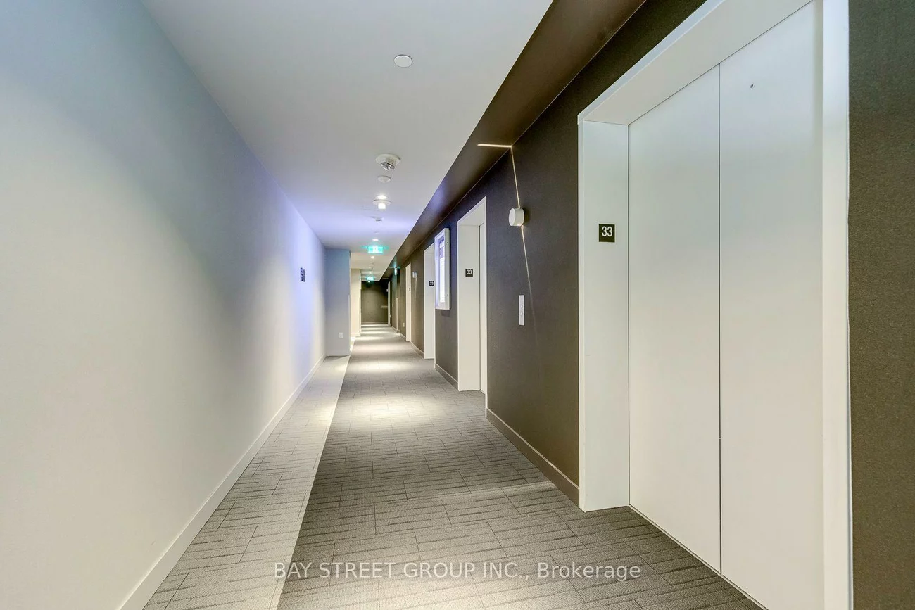 3883, Quartz, City Centre, Mississauga