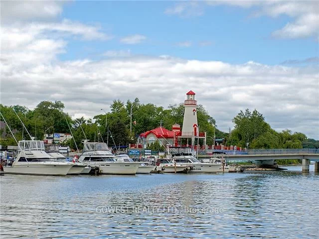 1055, Shawnmarr, Port Credit, Mississauga