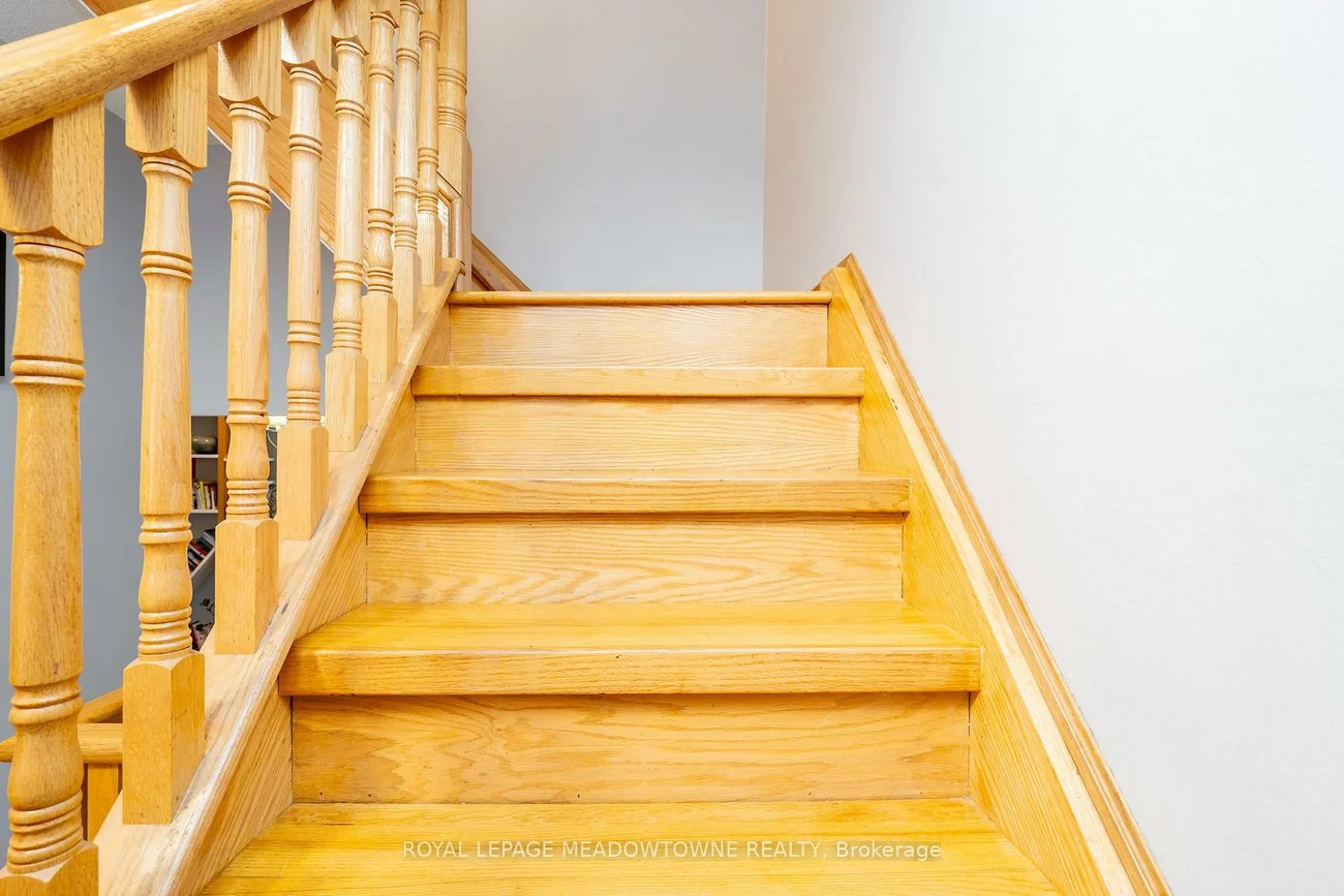 7251, Copenhagen, Meadowvale, Mississauga