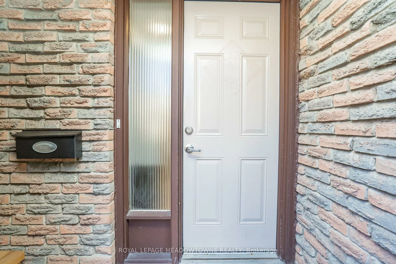 7251, Copenhagen, Meadowvale, Mississauga