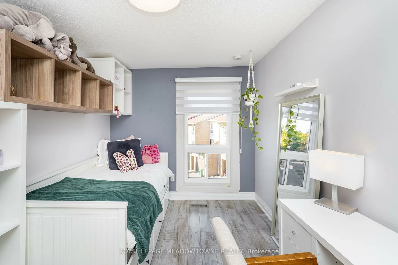 7251, Copenhagen, Meadowvale, Mississauga