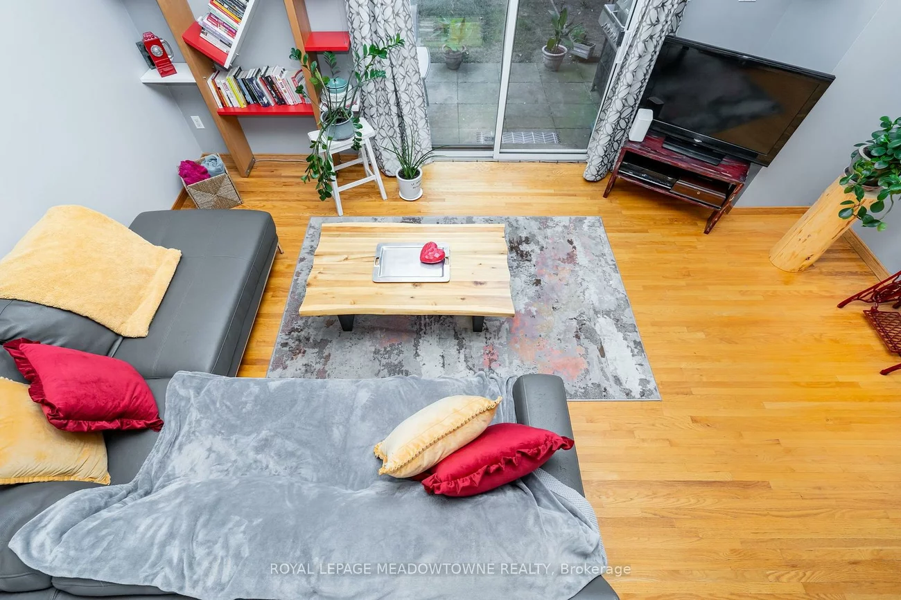 7251, Copenhagen, Meadowvale, Mississauga