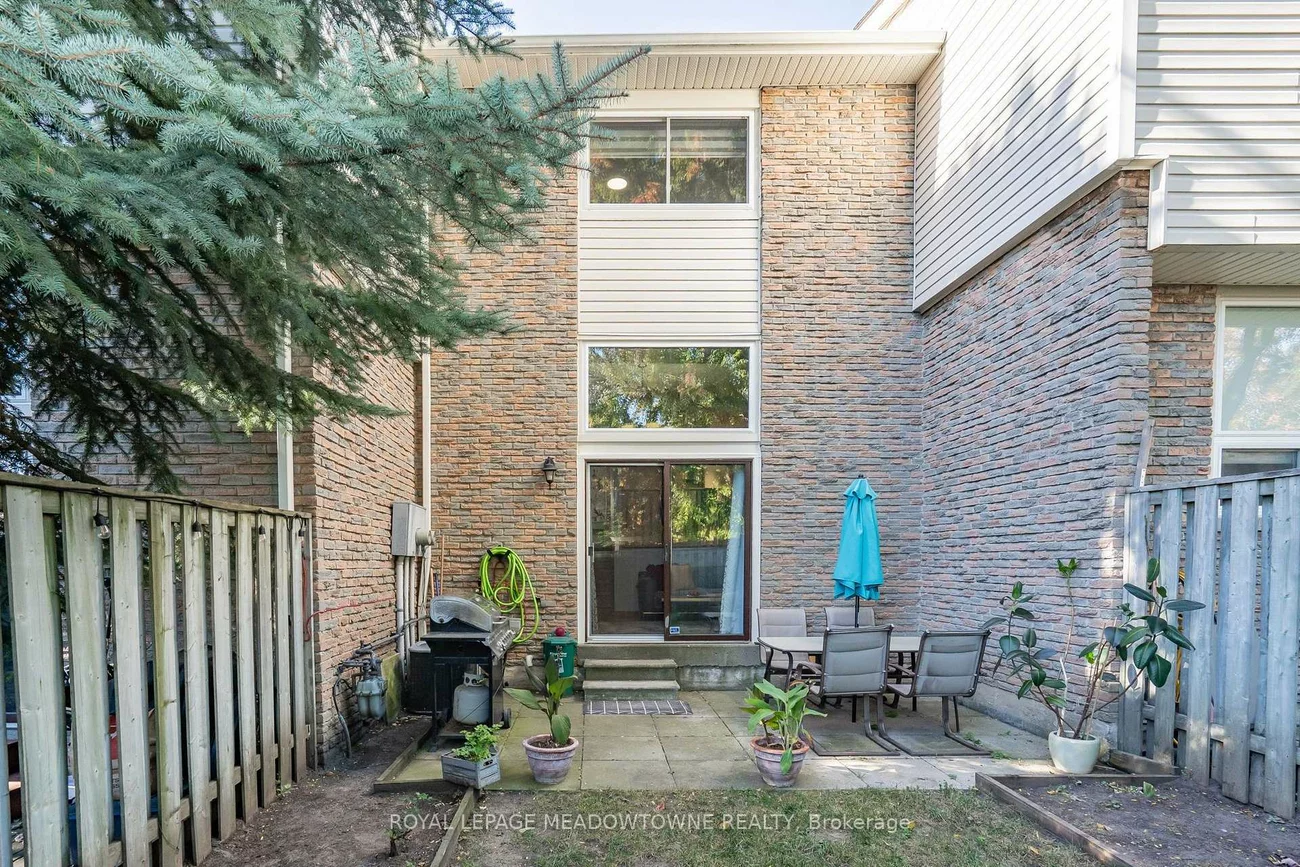 7251, Copenhagen, Meadowvale, Mississauga
