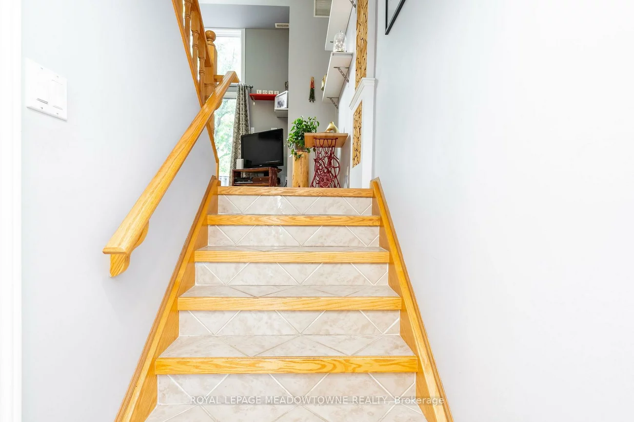7251, Copenhagen, Meadowvale, Mississauga