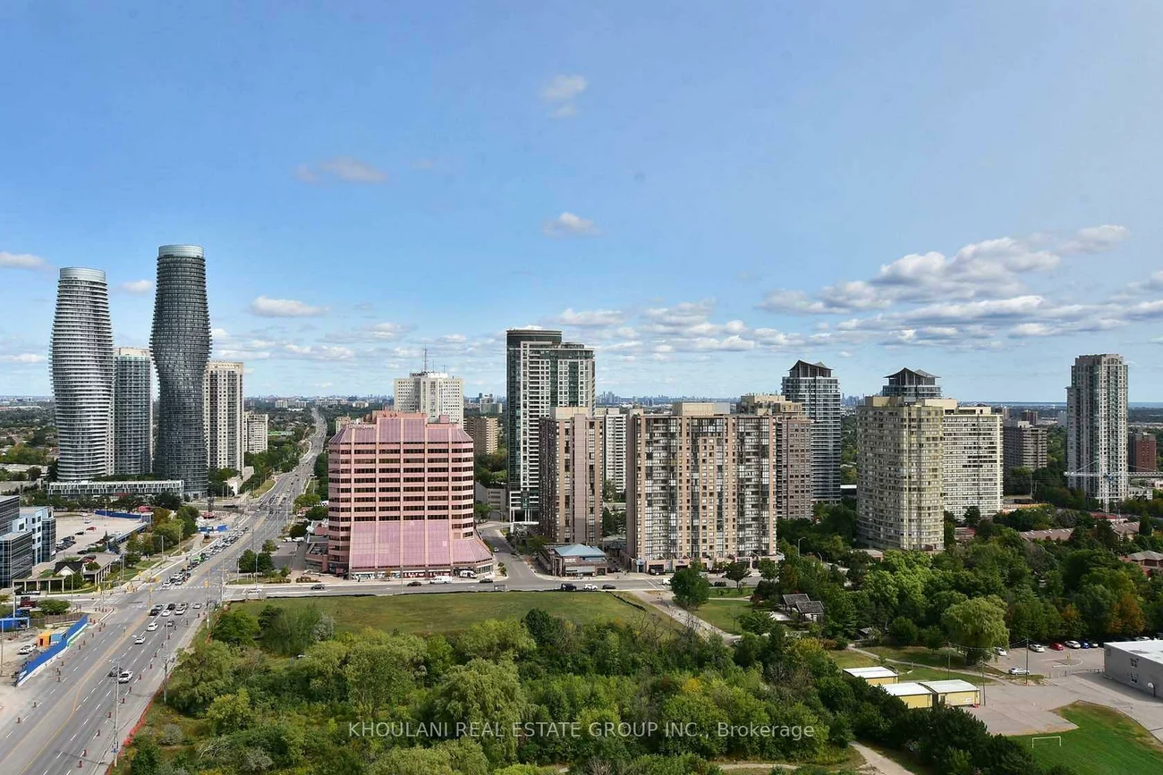220, Burnhamthorpe, City Centre, Mississauga