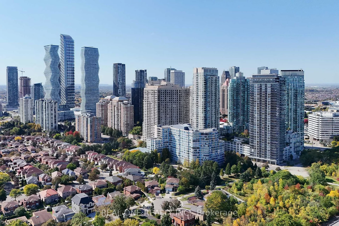 225, Webb, City Centre, Mississauga