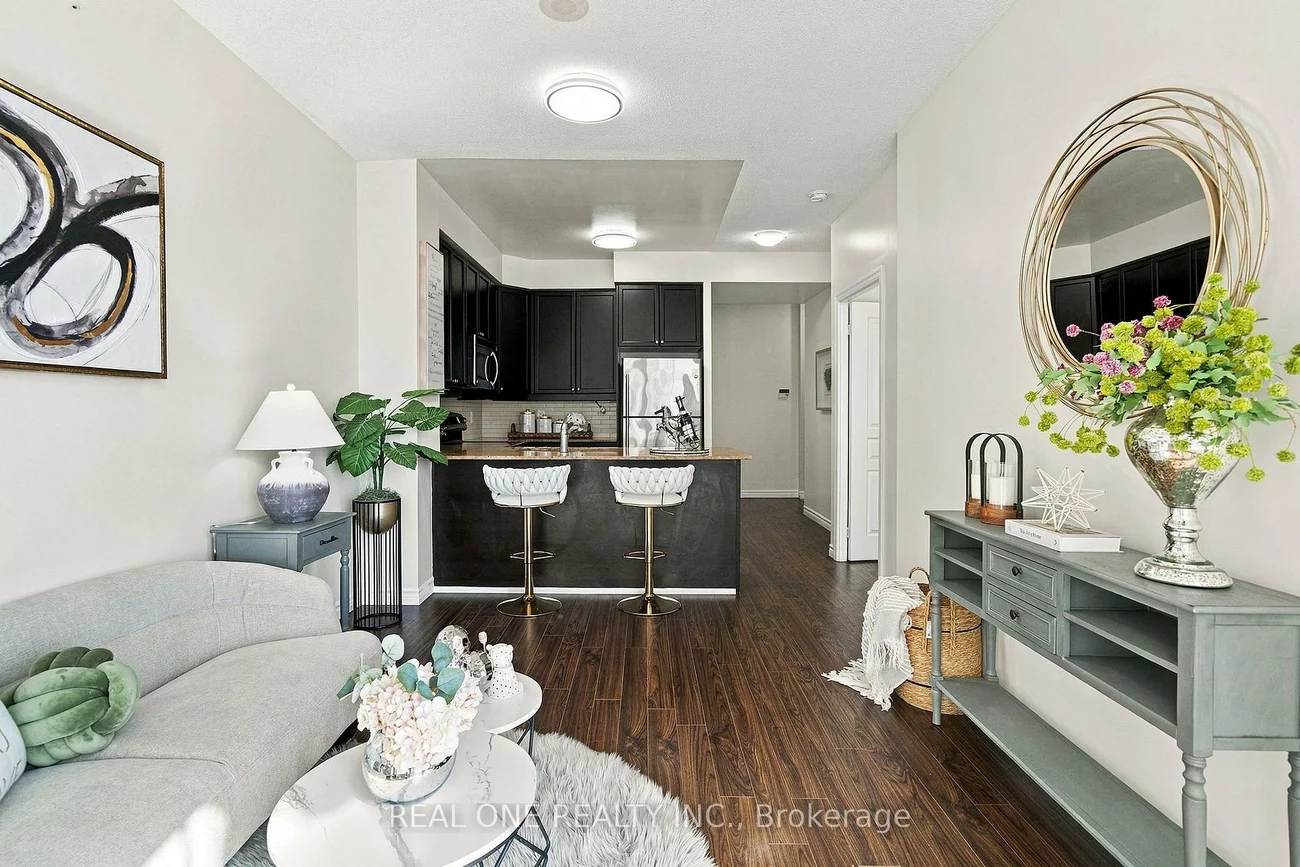225, Webb, City Centre, Mississauga