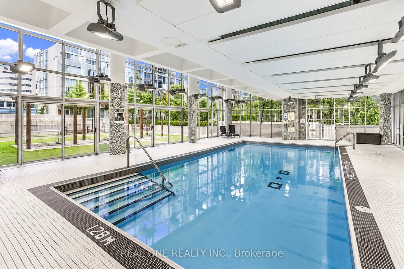 225, Webb, City Centre, Mississauga