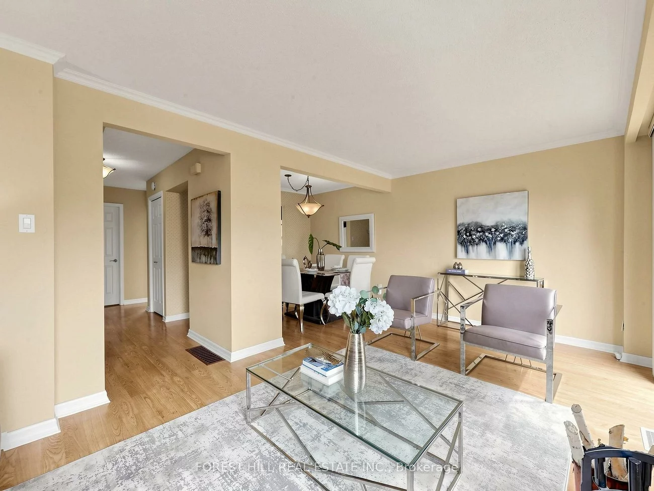 725, Vermouth, Mississauga Valleys, Mississauga