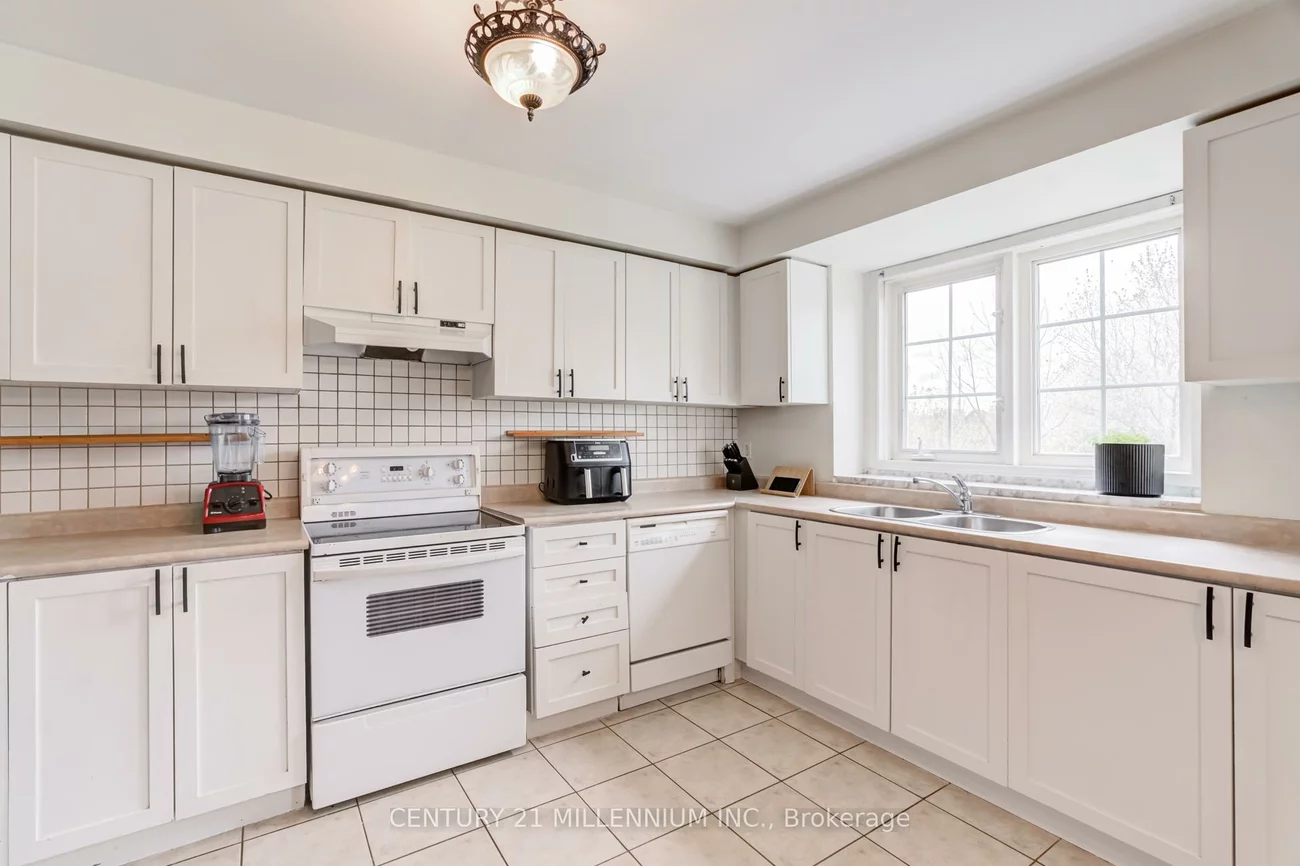7190, Atwood, Meadowvale Village, Mississauga