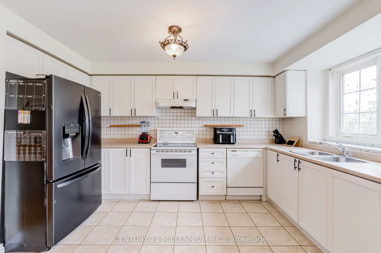 7190, Atwood, Meadowvale Village, Mississauga