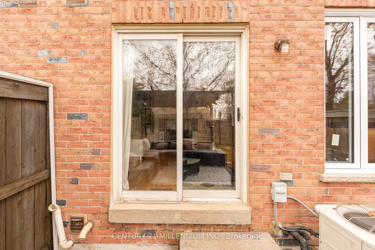 7190, Atwood, Meadowvale Village, Mississauga