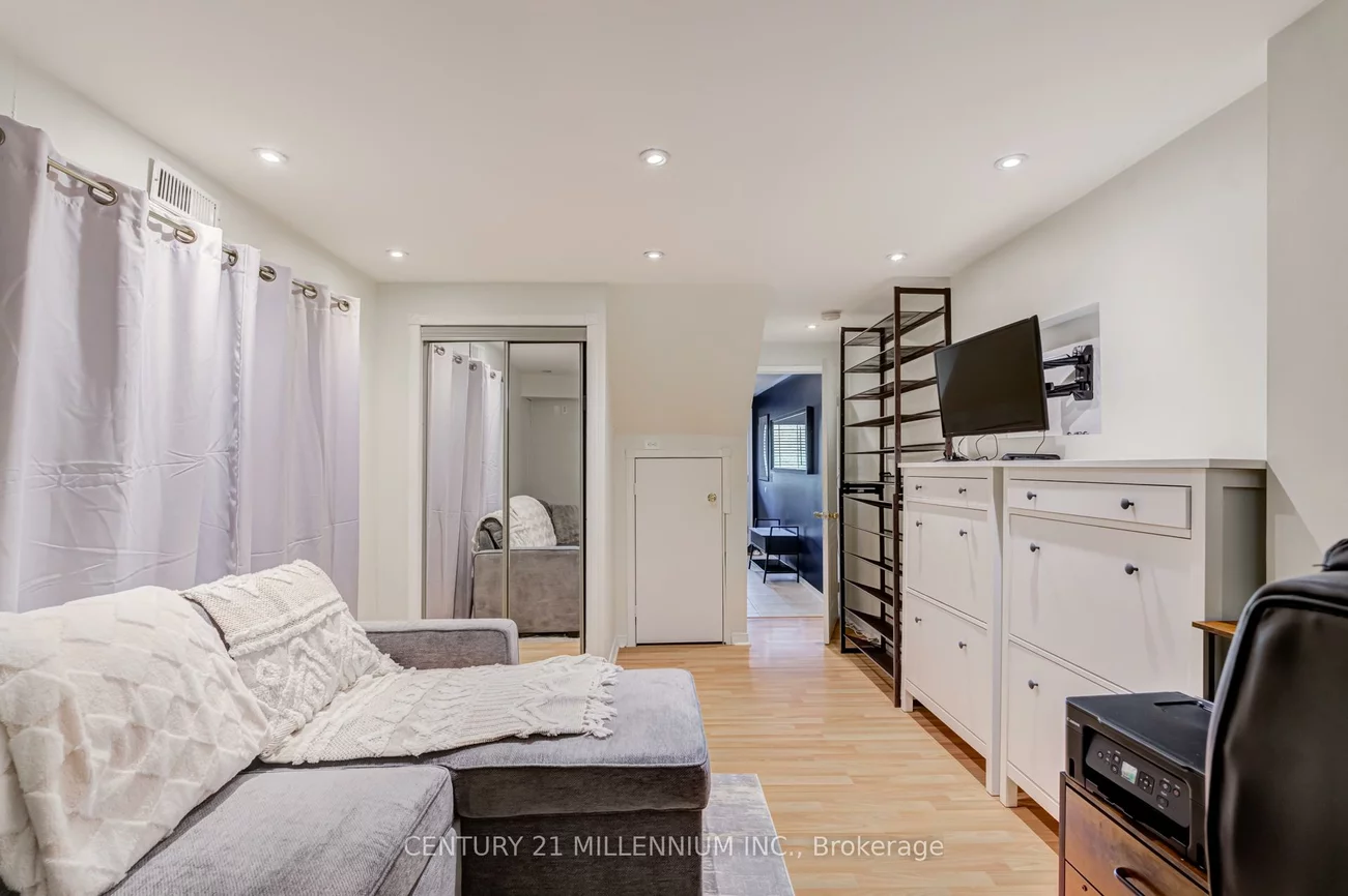 7190, Atwood, Meadowvale Village, Mississauga
