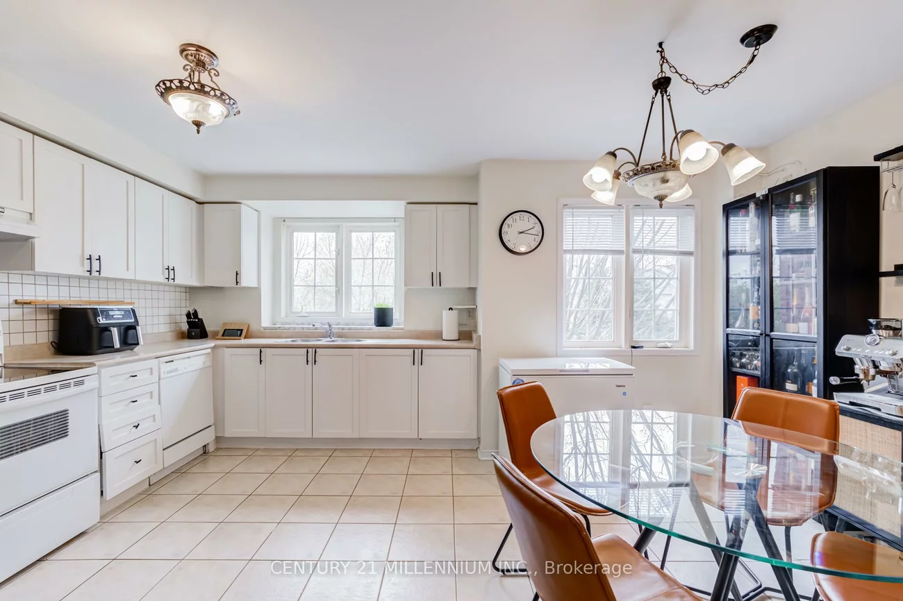 7190, Atwood, Meadowvale Village, Mississauga