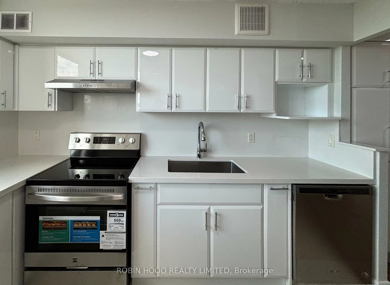 355, Rathburn, Airport Corporate, Mississauga